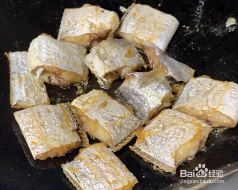 怎么做香煎带鱼绝不粘锅版?