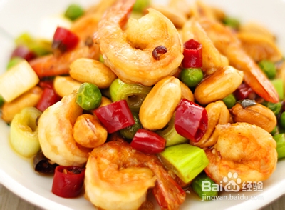 宫保虾球的家常做法