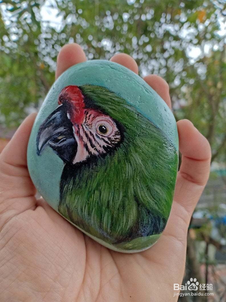 简单又漂亮的小清新手绘卵石画创意 可爱的鹦鹉