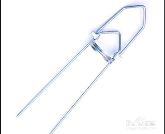 在有石头的水域海竿钓鱼选择什么地插好