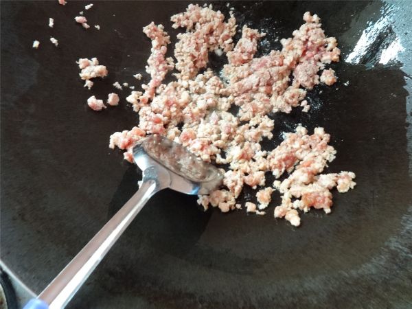 肉末拌胡萝卜面