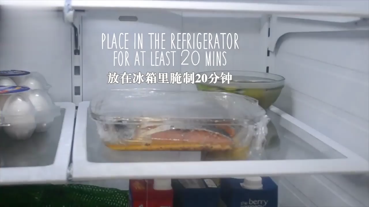欧芹黄油烤智利三文鱼排怎么做