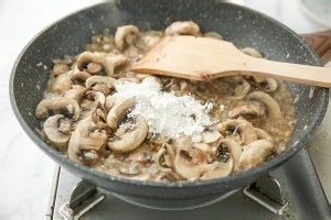 教大家做蘑菇奶油鸡胸