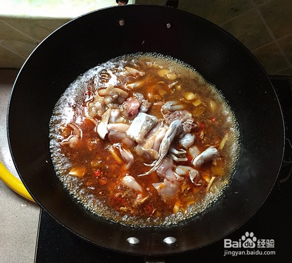 如何做出好吃的泡椒田鸡