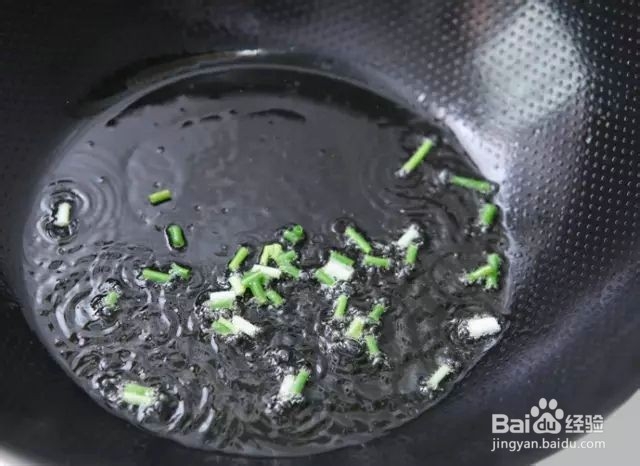 蟹小姐厨房:菌菇爆炒香辣大闸蟹