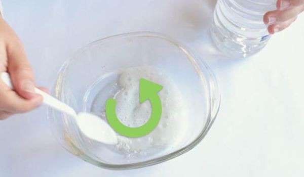 鞋子晒黄了，有什么方法可以让它变回原来那么白