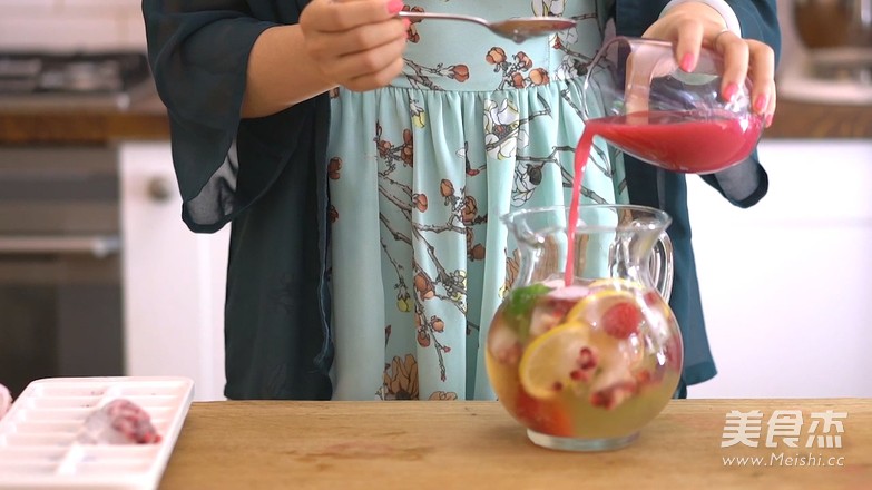 石榴气泡酒的做法