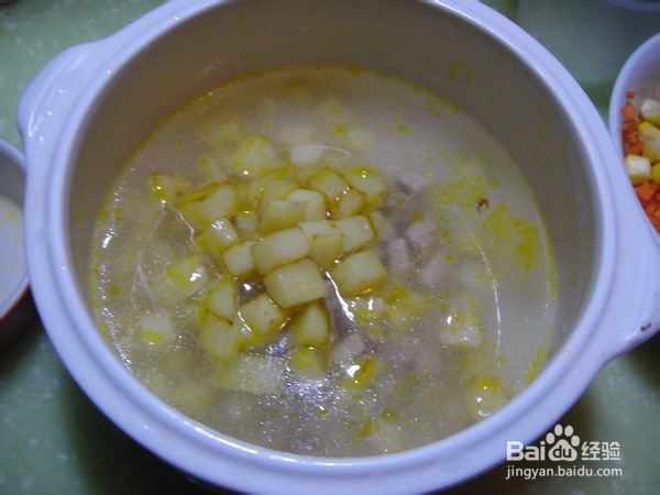 白领中餐吃什么---土豆焖饭!