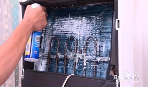 怎样彻底清洗空调？