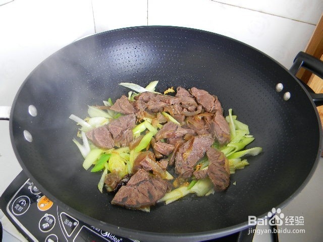 家常美味——葱爆牛肉片