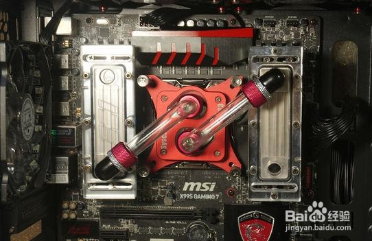 如何组装便宜的电脑水冷主机