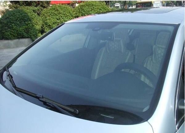 如何去掉洗车挡风玻璃防雨镀膜