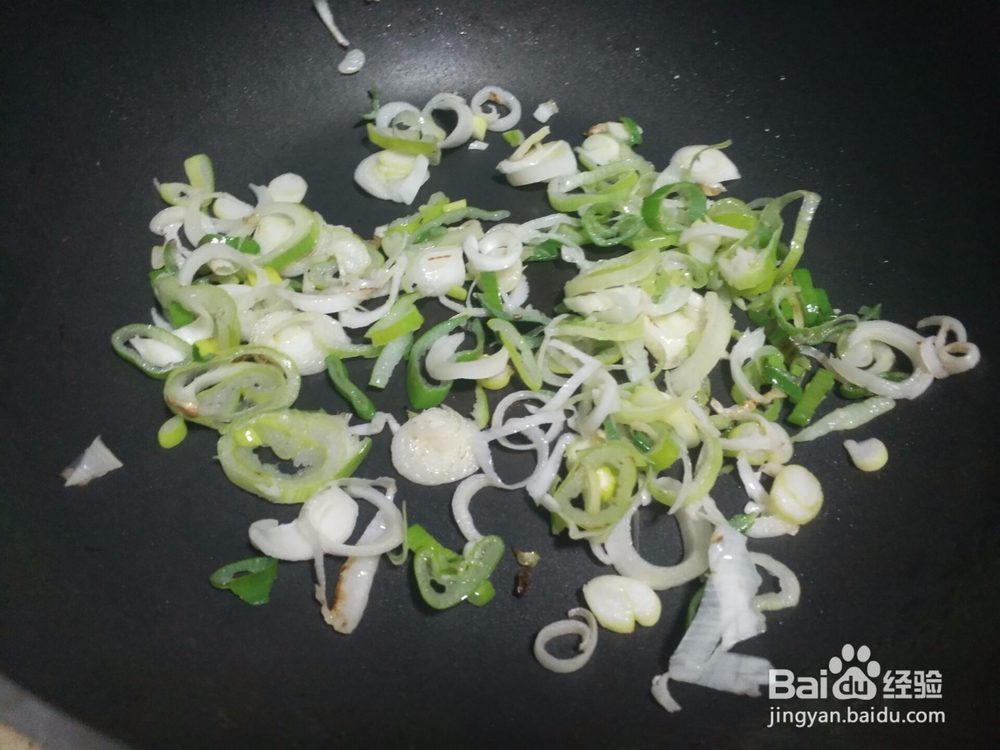 葱花炒鸡蛋的做法