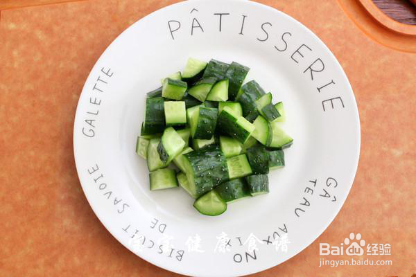 黄瓜鸡蛋香蕉饼怎么做