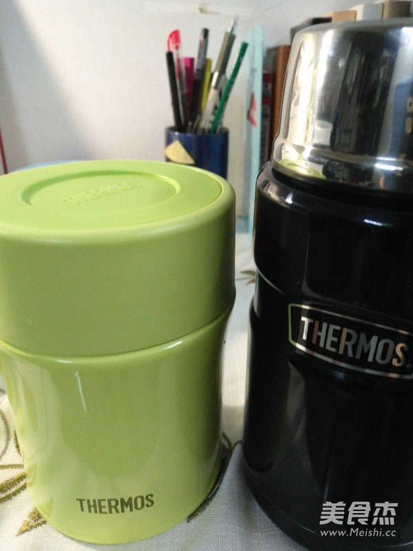 焖烧 红豆薏仁黑米粥