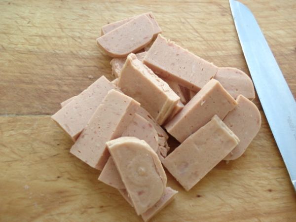 午餐肉炒西兰花