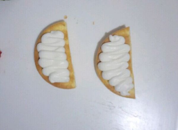 #网红美食我来做#奶油草莓小贝