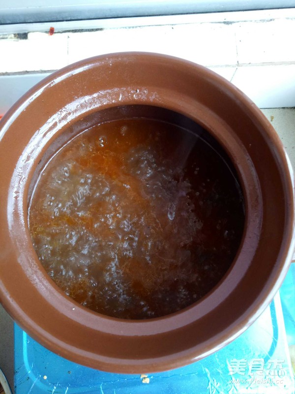 砂锅肥肠的做法