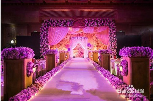 优秀婚庆主持人这样说台词