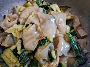 黄瓜粉皮凉菜的做法窍门