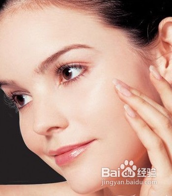 早春保湿的7个步骤皮肤保湿的7个简单方法