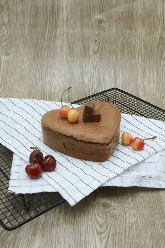 巧克力草莓裸蛋糕