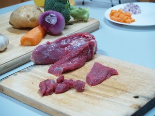 异国风情咖喱牛肉饭