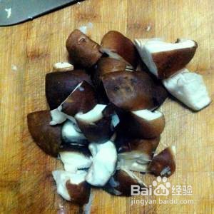 教你怎么做香菇滑鸡煲仔饭