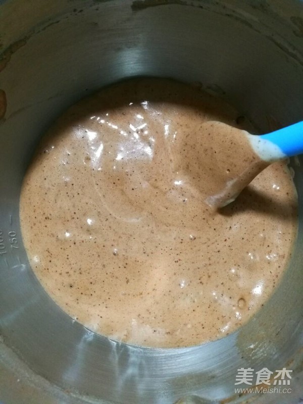 巧克力豆甜甜圈蛋糕