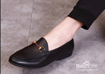 夏季男生应该穿什么袜子