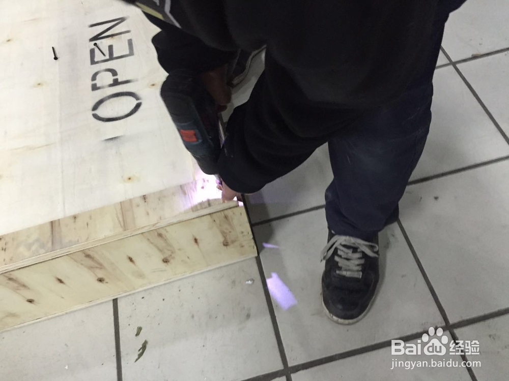 宝马F30 3系改装T-REX排气，手机WIFI控制