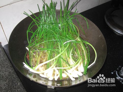 怎样制作香芋焖排骨