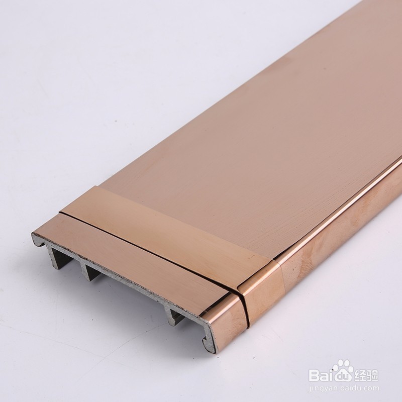 满业牌成品不锈钢踢脚线安装介绍