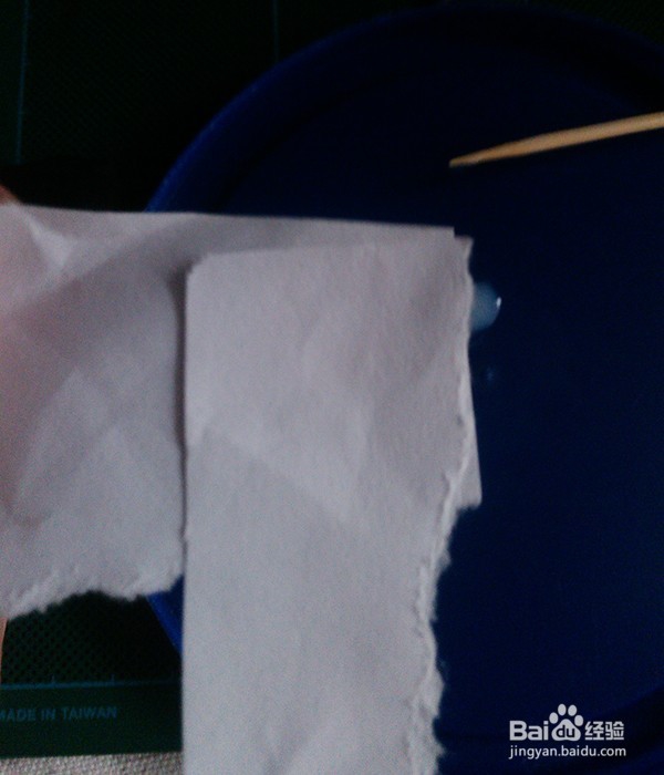 白乳胶的使用方法之如何使纸张不皱缩？