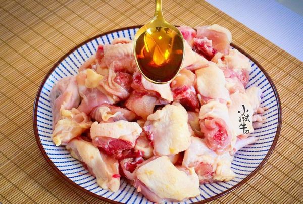 养生姜汁热窝鸡