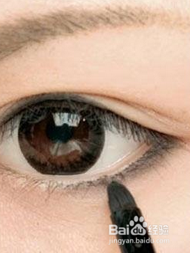 初学者怎样用眼线膏