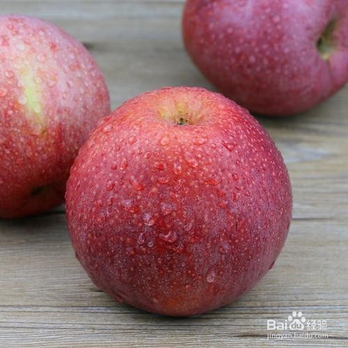 如何区分红富士苹果与秦冠苹果