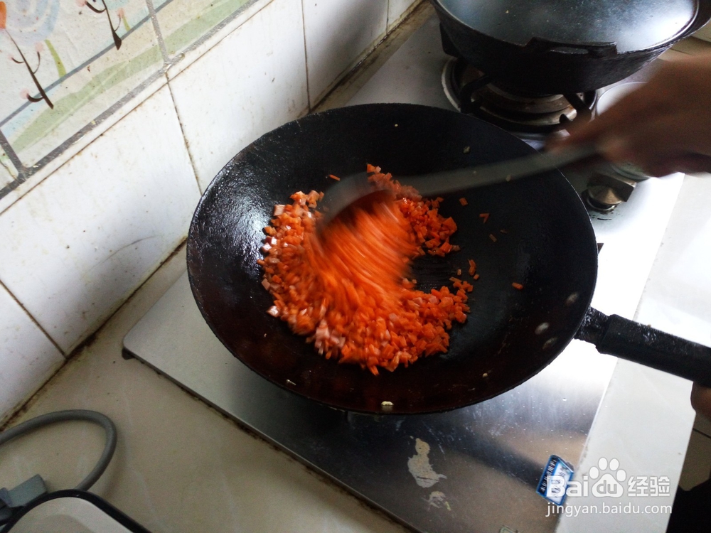 营养蛋炒饭----小盆友的大爱