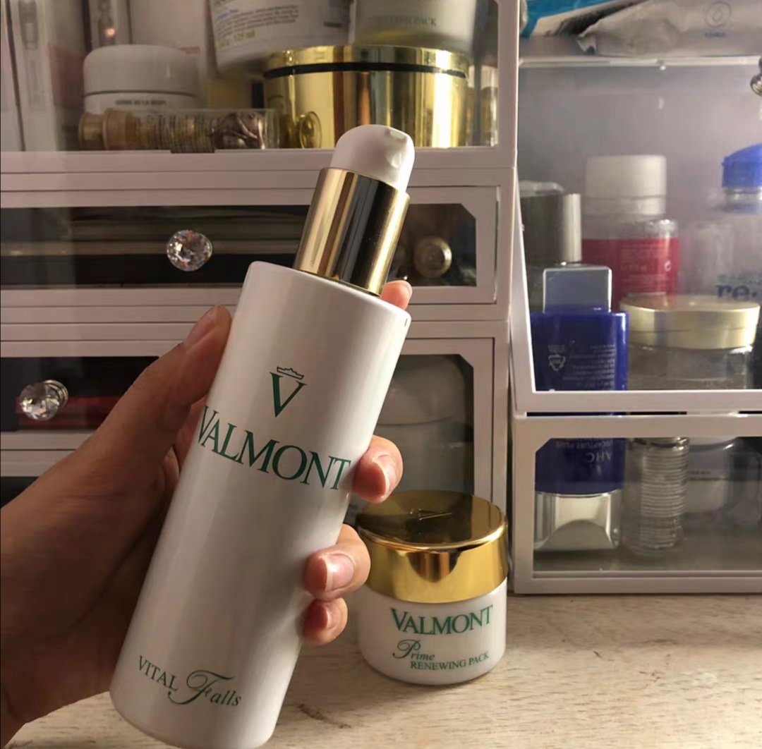 三四十岁必备的护肤品排行榜，保湿抗老一步到位，让你更显年轻。