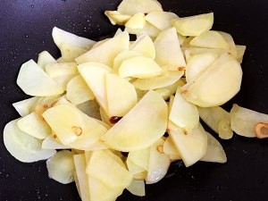 怎么做耗油土豆肥牛