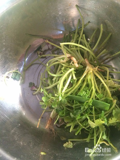 在家制作辣椒油的细节