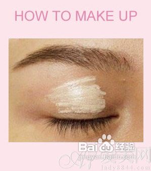 巧用眼影画眼线 小眼女瞬间变大眼妹