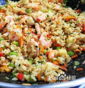 如何做美味五彩虾仁咖喱饭