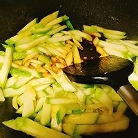 小南瓜炒鸡蛋怎么做