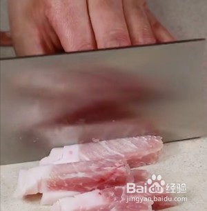 韭菜香干炒五花肉的做法