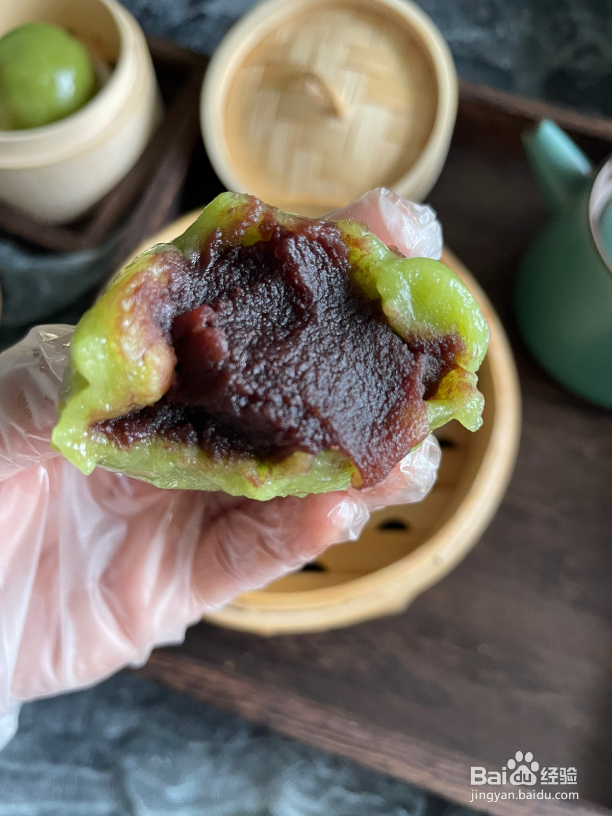 软糯好吃的咸蛋肉松青团的做法