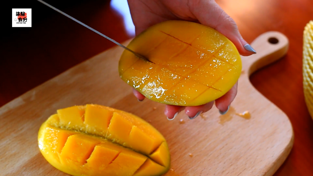 泰式芒果糯米饭香甜可口哟!