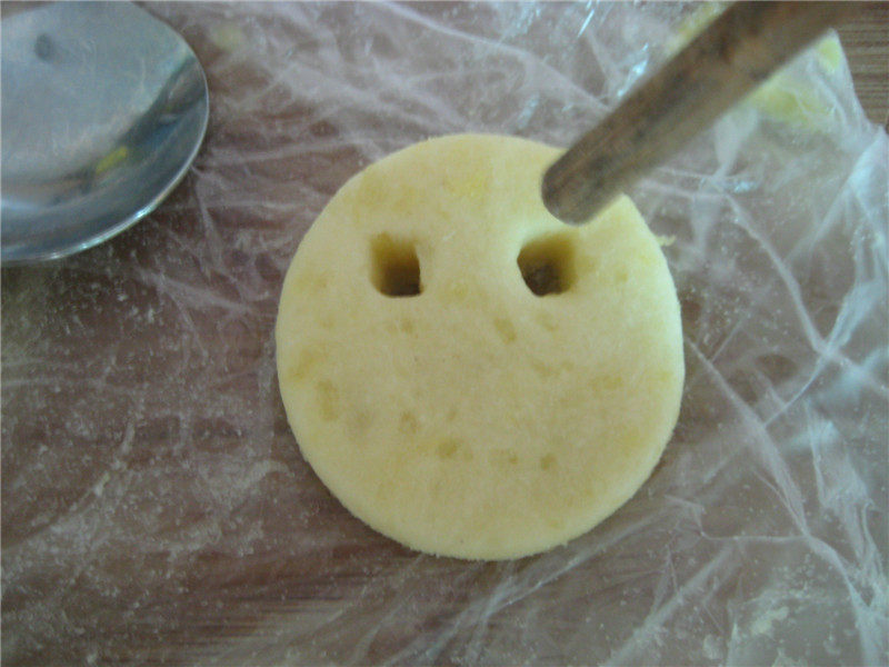 哈哈笑薯饼怎么做呢？快来跟着小编学~