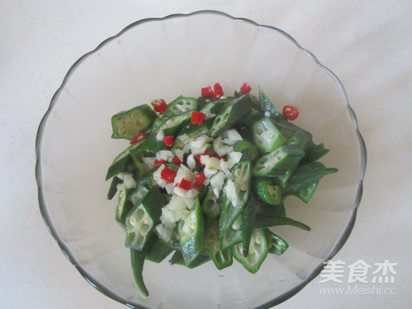火腿拌秋葵的做法