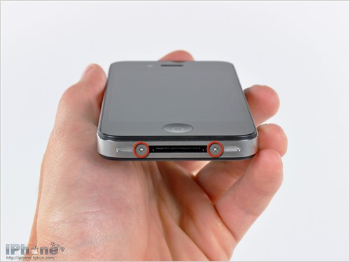手把手教你如果更换iPhone 4后盖